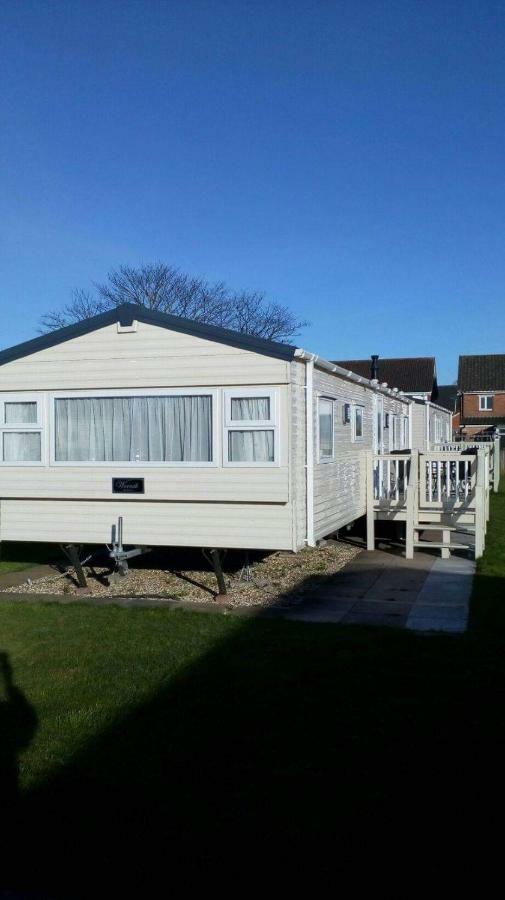 8 Berth Northshore Winthorpe  エクステリア 写真