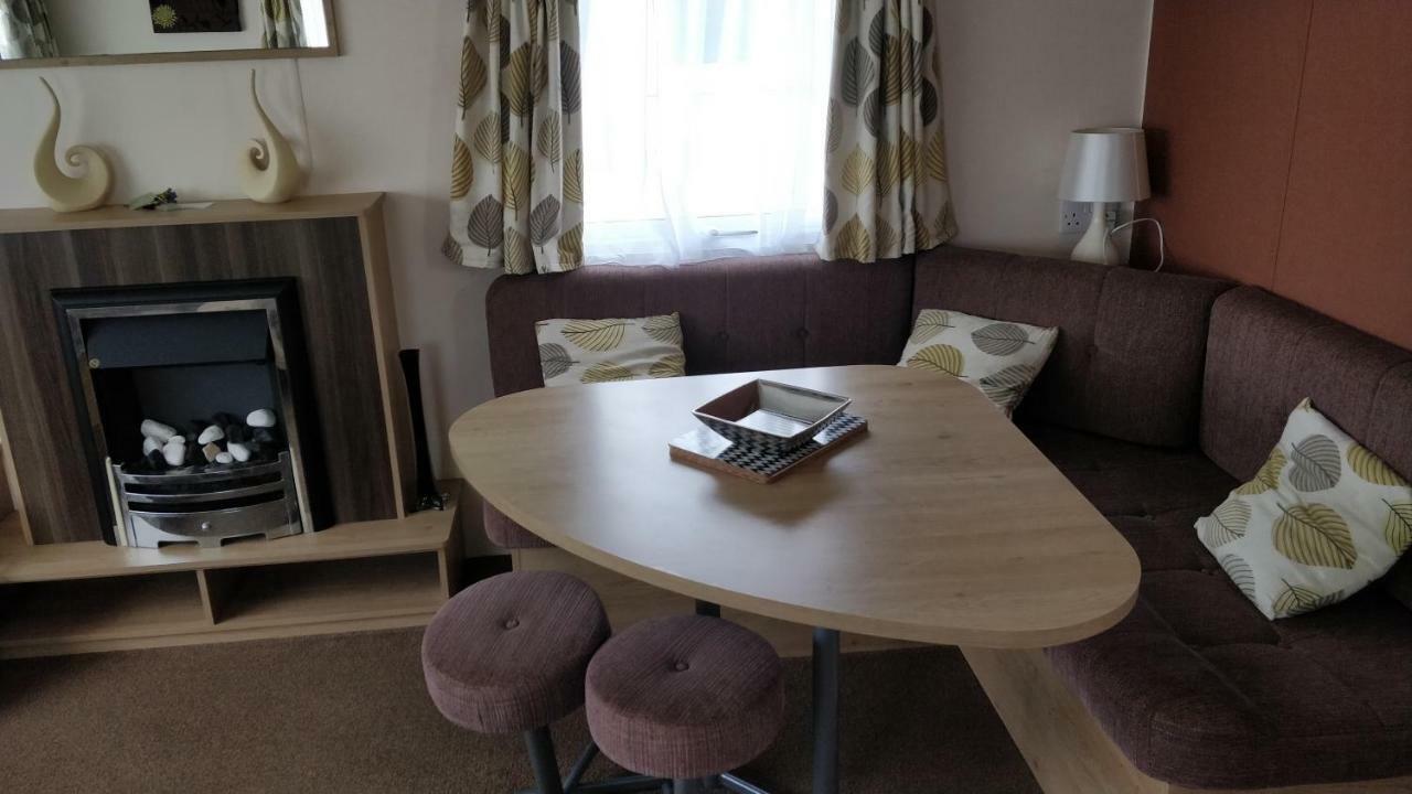 8 Berth Northshore Winthorpe  エクステリア 写真